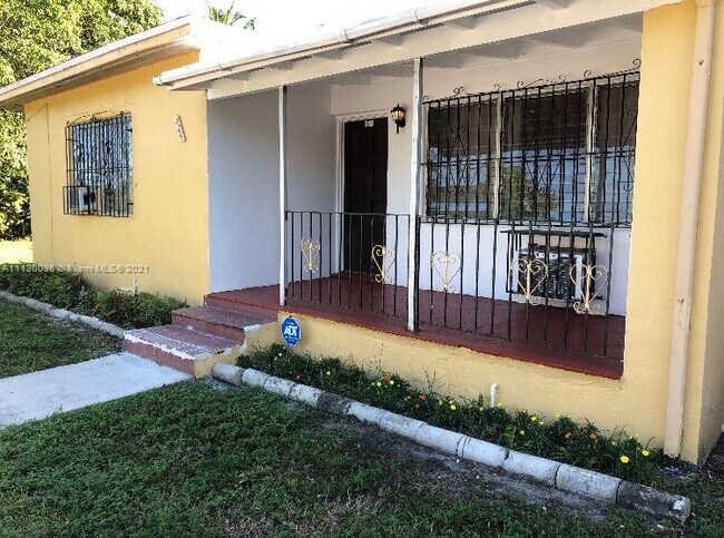 Building Photo - 424 NW 53rd St