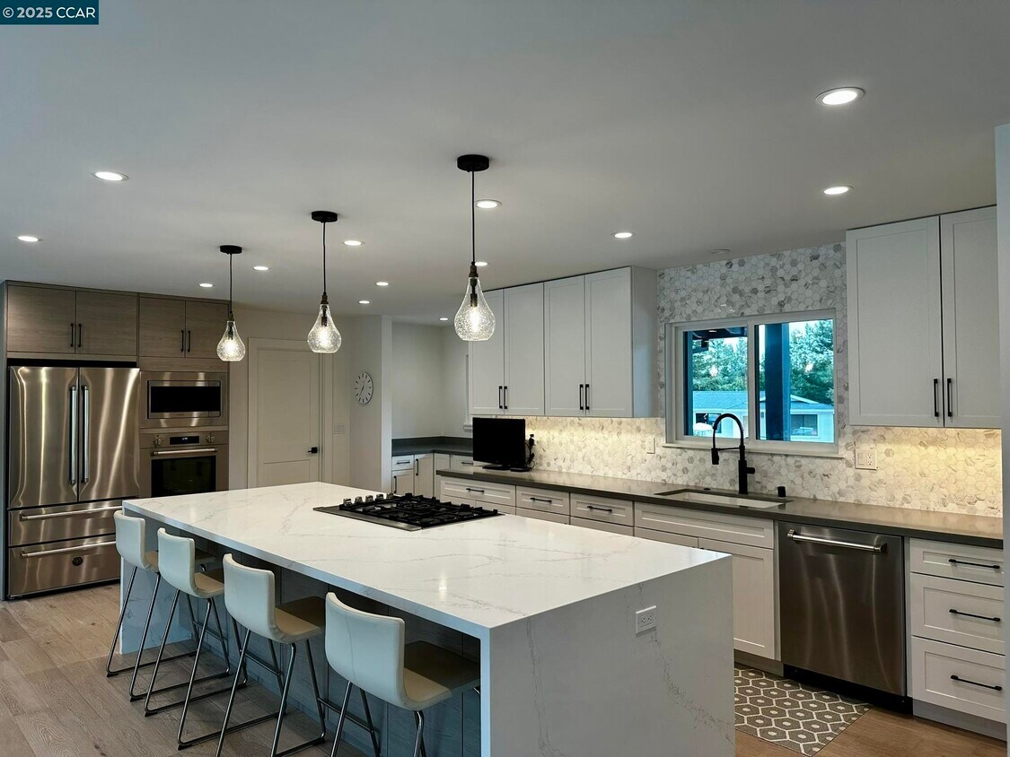 Foto principal - 226 Alderbrook Pl