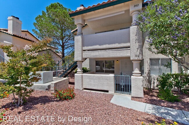 Building Photo - 2 br, 2 bath House - 7944 Decker Canyon Dr...