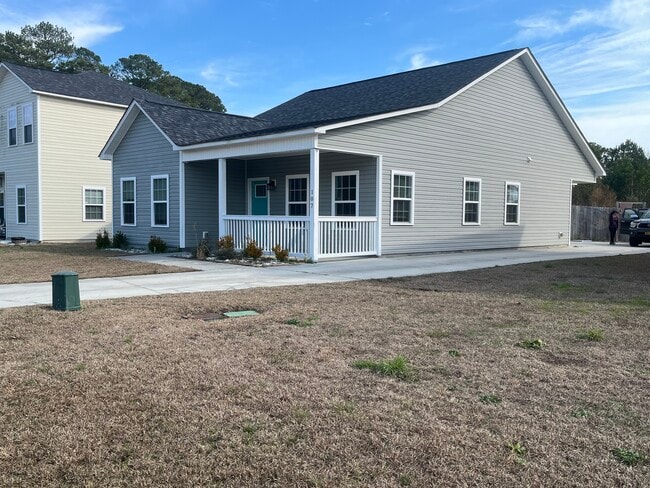 Building Photo - 107 Garrett Dr