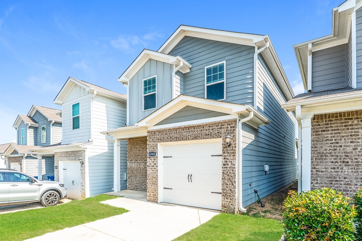 Foto principal - 6365 Rainbow Row