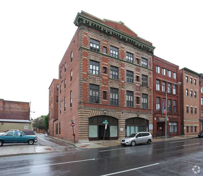 Apartments In The Arts Baltimore