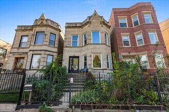 Building Photo - 3145 W Augusta Blvd