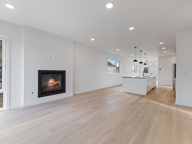 Foto del edificio - Stunning New Gran Cielo Home is ready for ...