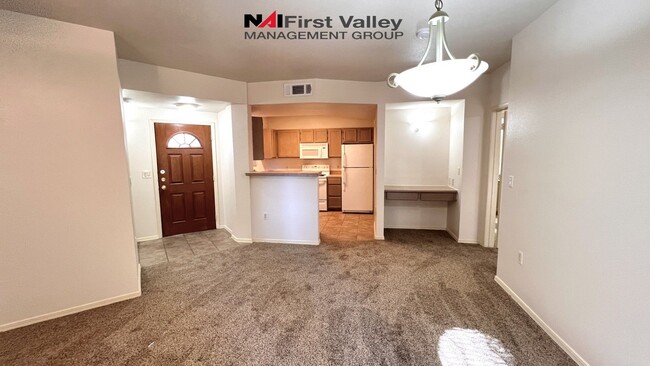 Foto del edificio - **Move In Special Half off first months re...