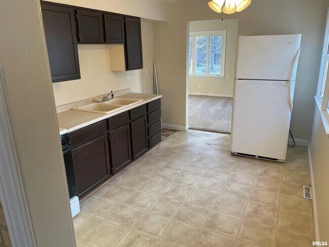 Foto del edificio - 2211 N Flora Ave