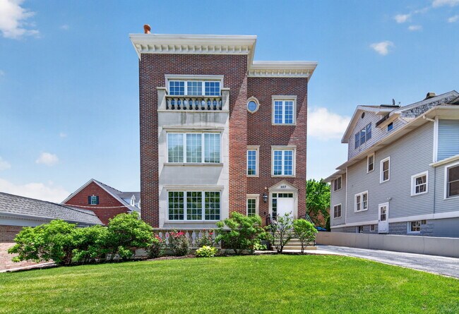 Foto del edificio - 107 S Grant St