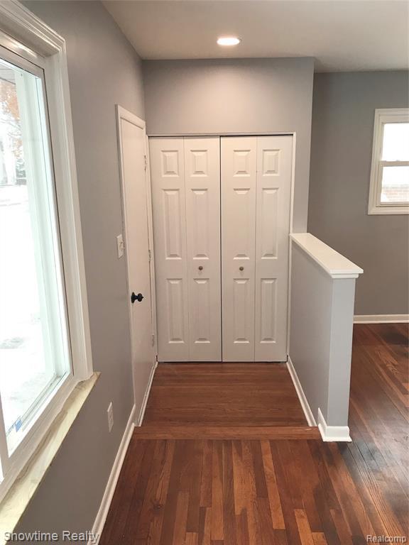 Building Photo - 532 Hecht Dr