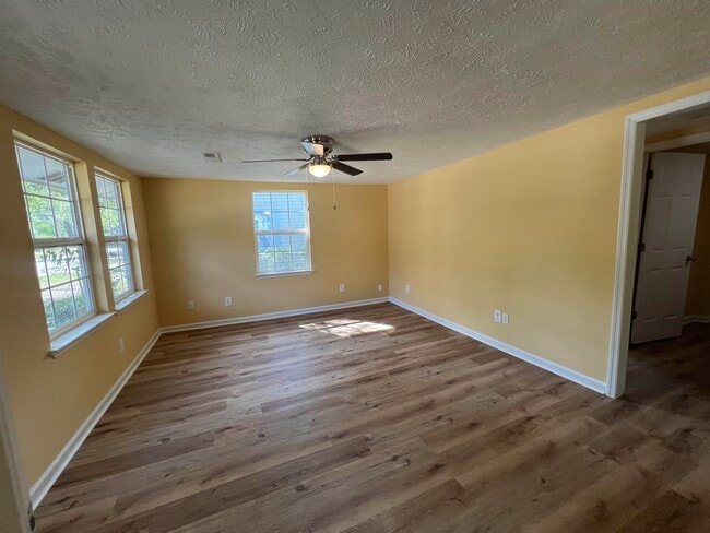 Building Photo - 1714 Ward Cir