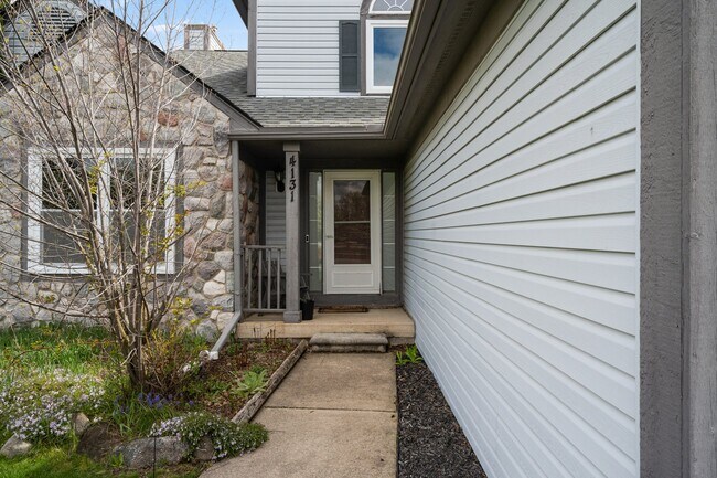 Foto del edificio - 4131 Rolling Meadow Ln