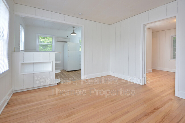 Building Photo - 3701 Turrentine St