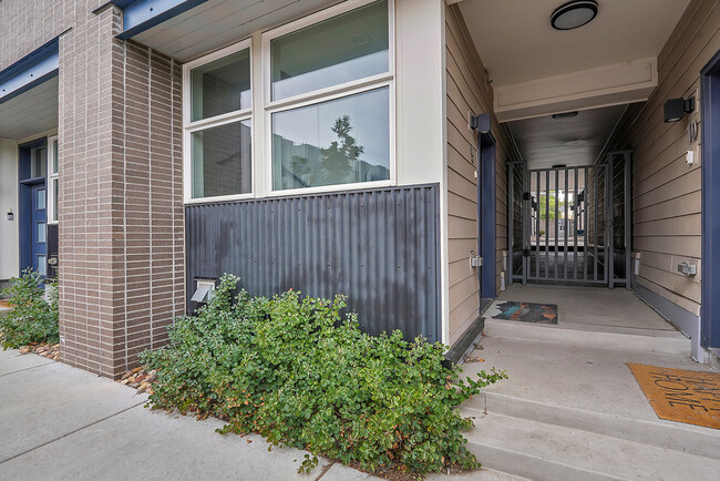 Building Photo - 4469 Tennyson St