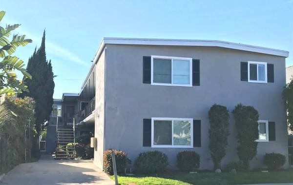 Building Photo - 1063 Roswell Ave