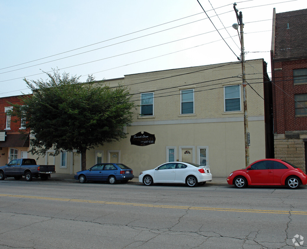 Primary Photo - Twentieth Street Apartments