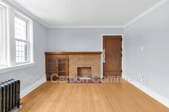 Building Photo - 8 E Depew Ave