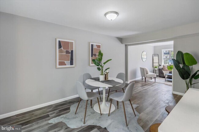 Foto del edificio - 5484 Green Dory Ln