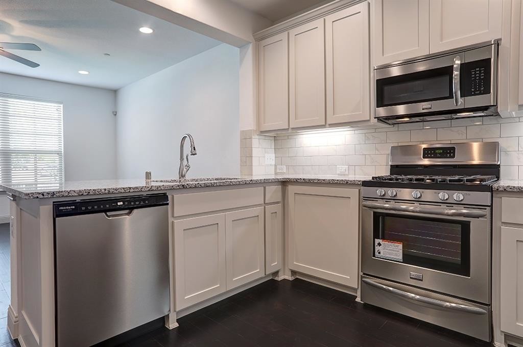 Foto principal - 3005 Decker Dr