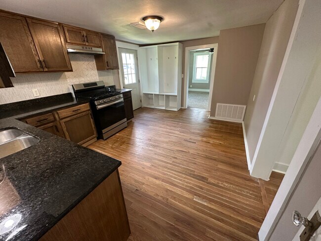 Foto del edificio - 204 S 11th St