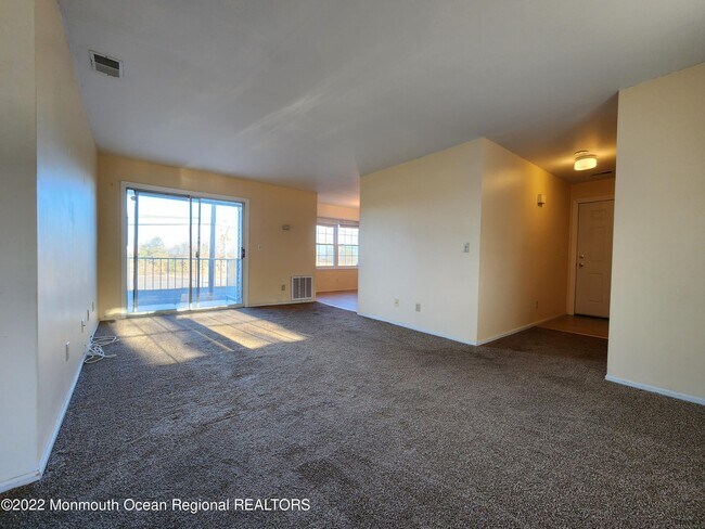 Building Photo - 420 Beachway Ave