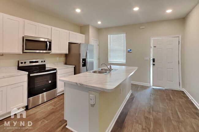 Foto del edificio - 216 Stonegate Ave