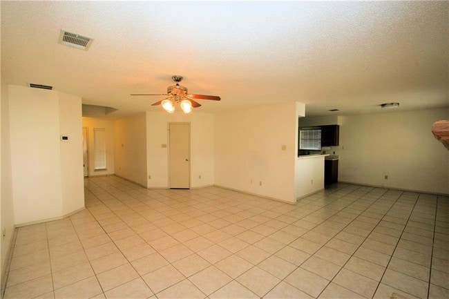 2206 Cedar Branch Dr Austin Tx 78727 House For Rent In Building Photo 2206 Cedar Branch Dr