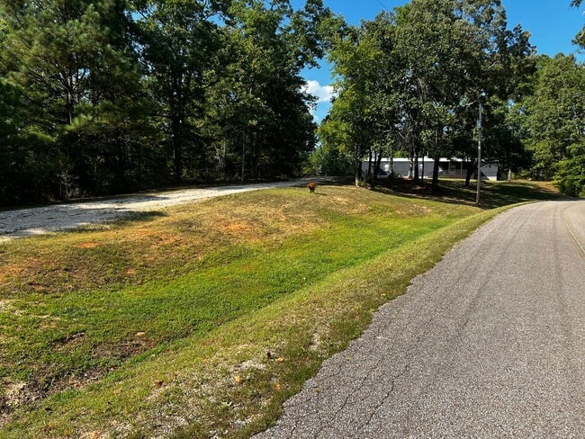 Building Photo - 3274 Westport Rd