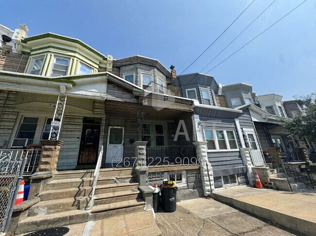 Building Photo - 4747 N Mascher St