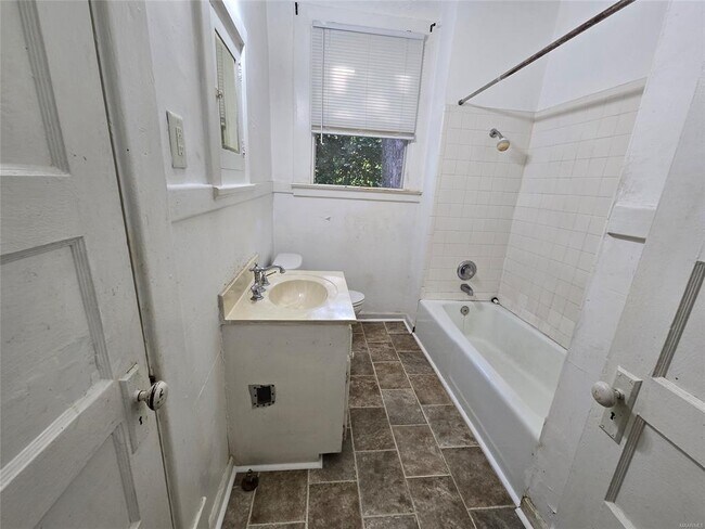 Foto del edificio - 2302 Plum St