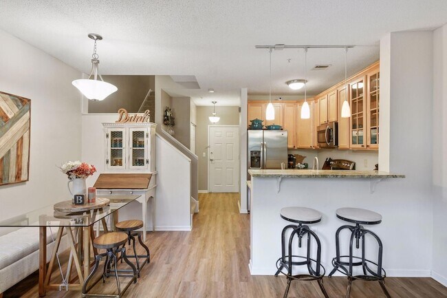 Foto del edificio - 680 N 2nd St