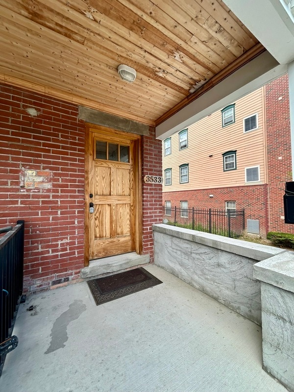 Building Photo - 3533 2nd Ave