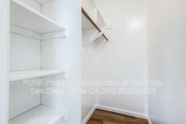 Foto del edificio - 283 Date Ave