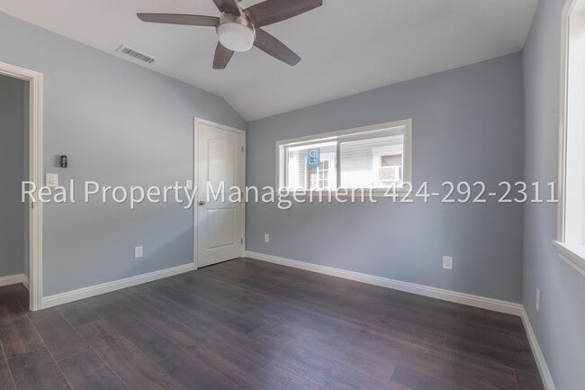 Photo - Dont miss out this 4 Bed 2 bath Townhome