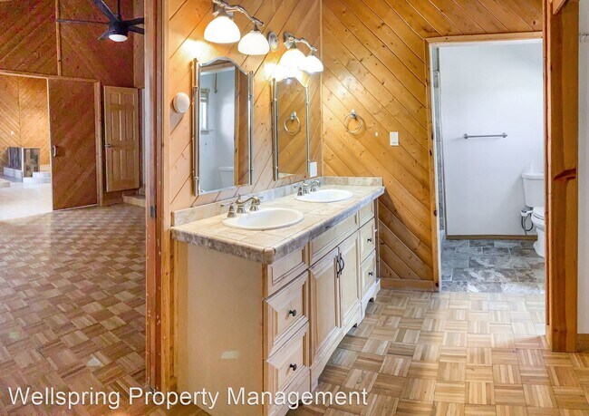 Foto del edificio - 4 br, 3 bath House - 150 Strecker St