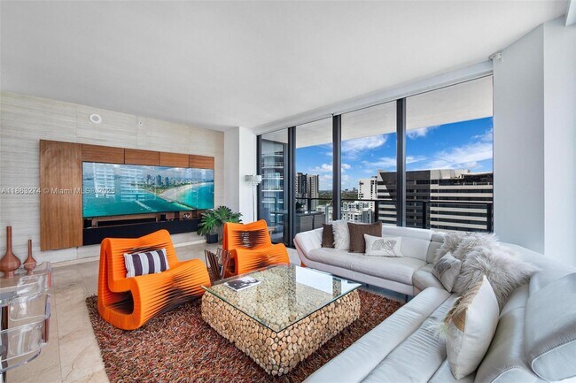 Foto del edificio - 88 SW 7th St