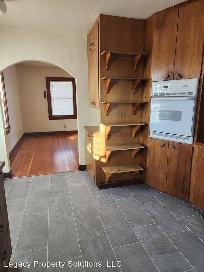 Foto del edificio - 3 br, 2 bath House - 2205 E. 13th St.
