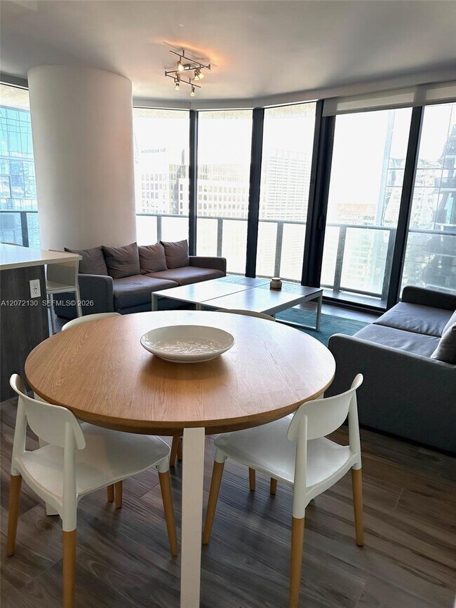 Foto del edificio - 801 S Miami Ave