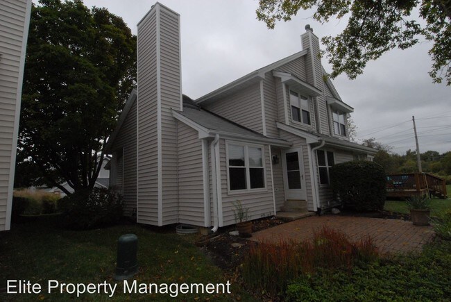 Foto del edificio - 2 br, 4 bath House - 2009 King Arthur Ct.