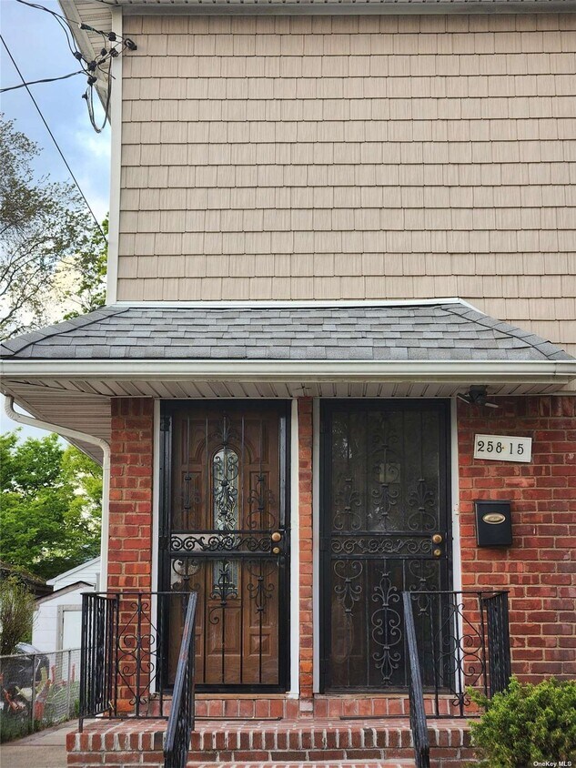 25815 147th Ave Unit 2nd FL, Queens, NY 11422 Apartment for Rent in