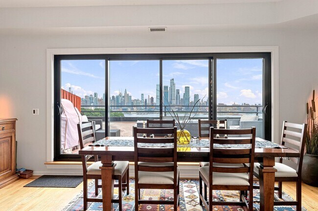 Foto del edificio - 530 Gregory Ave