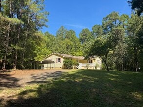 Building Photo - 3671 Sandy Creek Rd
