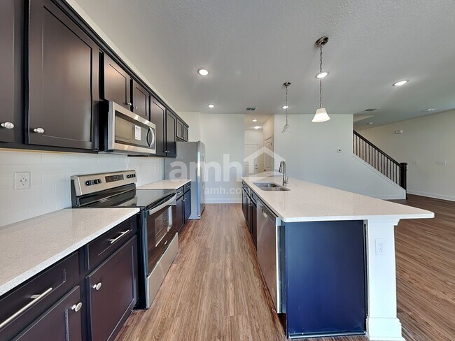 Building Photo - 85 Onate Cir