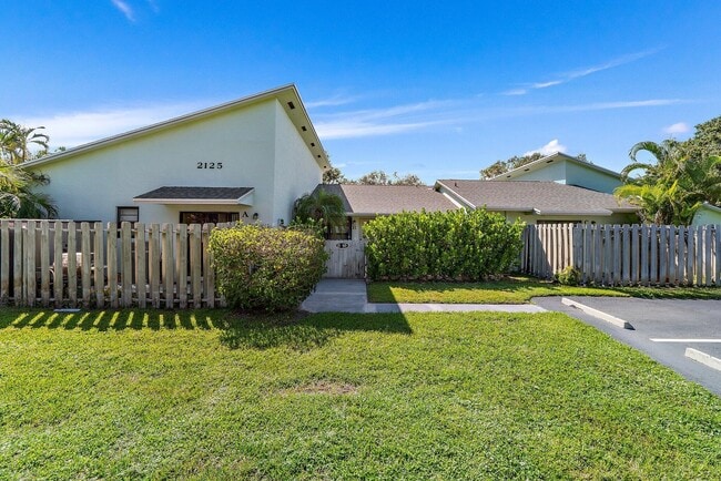 Building Photo - 431 Jupiter Lakes Blvd
