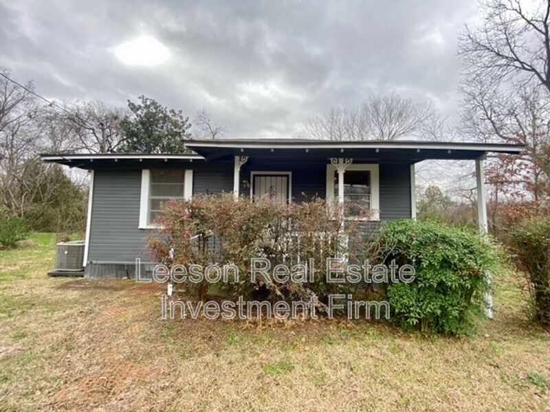 Primary Photo - 1845 Garden St