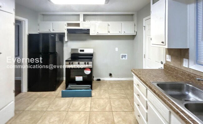 Foto del edificio - 244 E Haven Dr