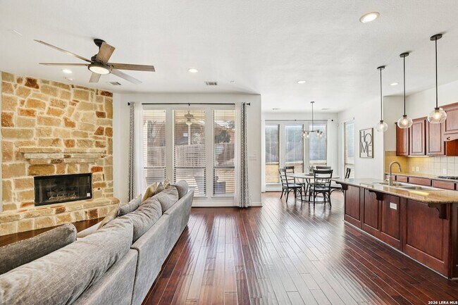 Foto del edificio - 21706 Miranda Hill