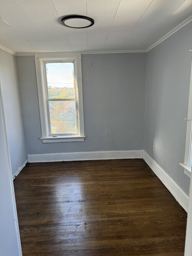 Building Photo - 1208 N 3rd Street