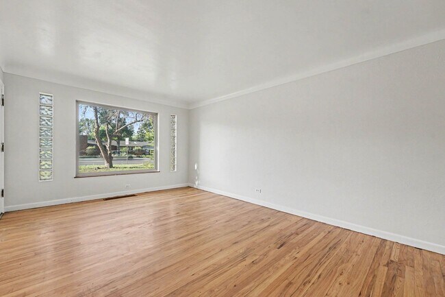 Building Photo - 7345 Montview Blvd
