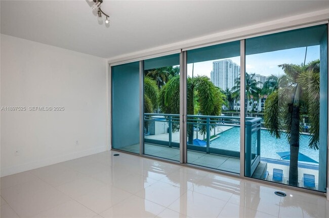 Building Photo - 2950 NE 188th St