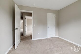 Building Photo - 62 Peregrine Cir