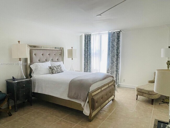 Building Photo - 1600 S Ocean Dr